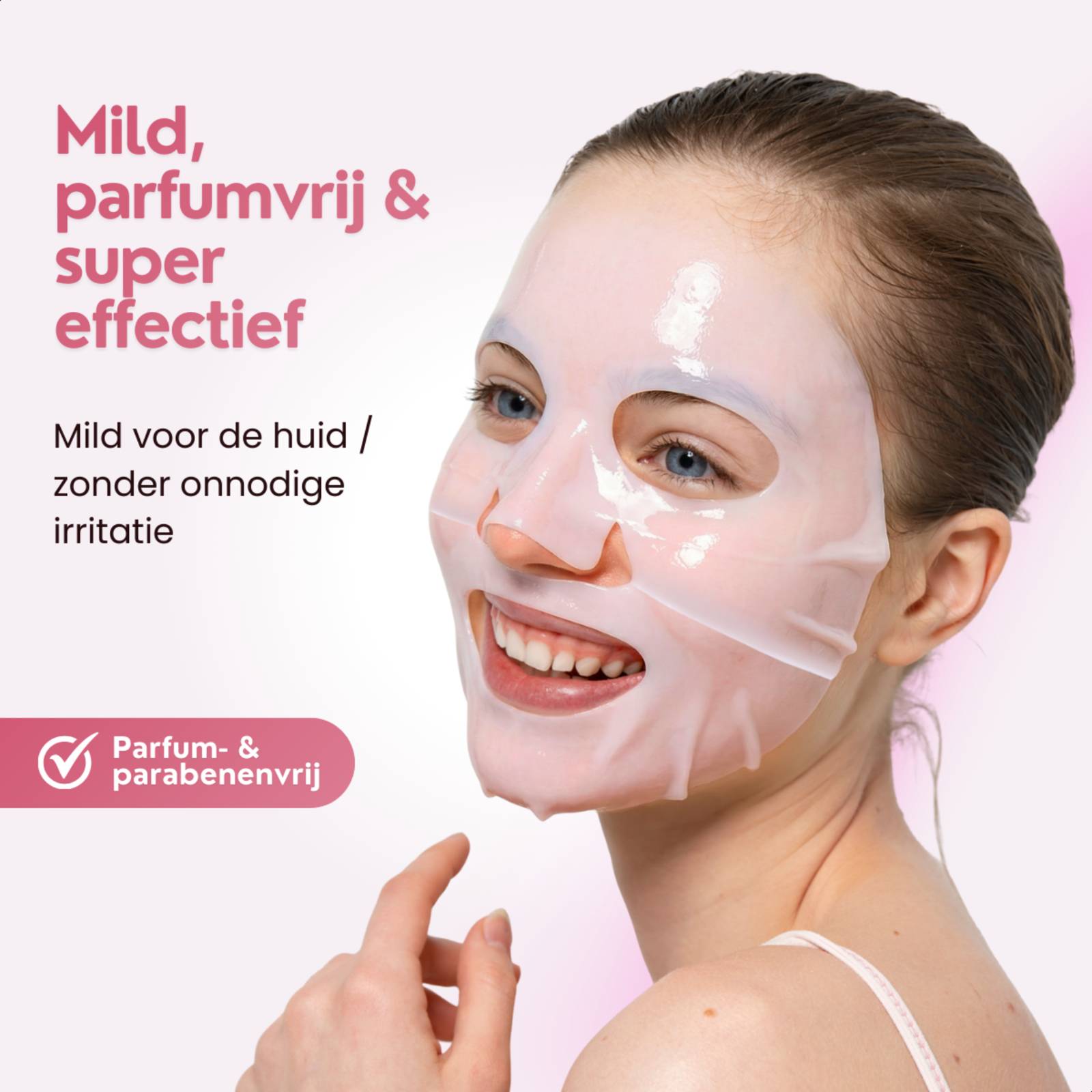 Model draagt een volledig aangebracht collagen gezichtsmasker met focus op milde en parfumvrije formule.