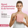 Femme en serviette tenant la boîte rose du Collagen Hydra Lift Mask